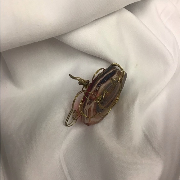 More art glass. This piece is without a pin for brooch. Brass wiring. - Picture 8 of 11